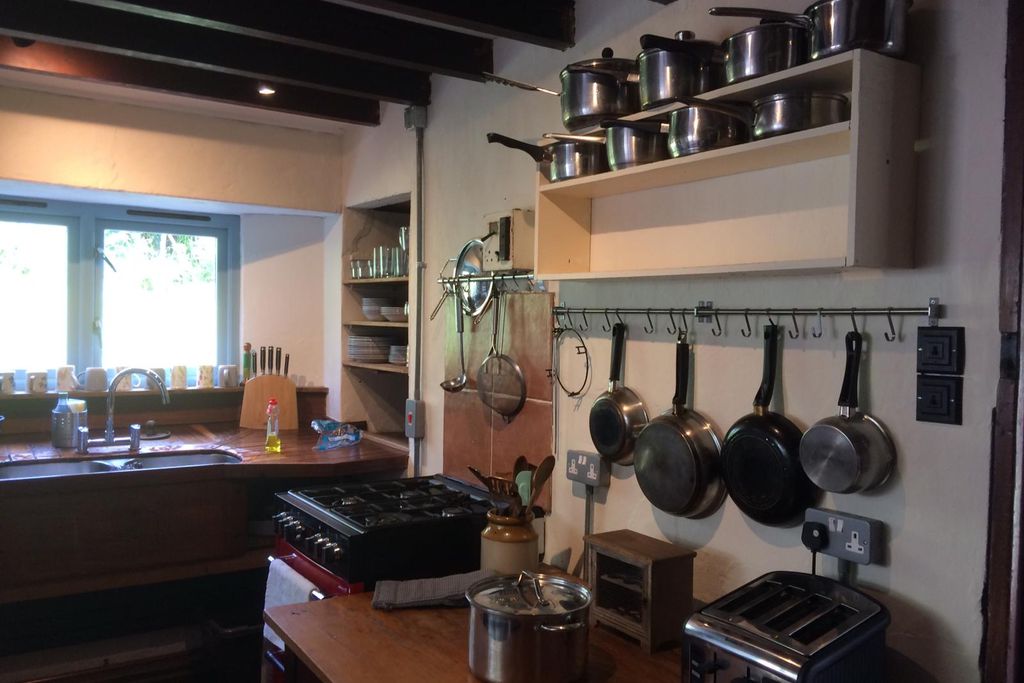 Porth Farmhouse 4 - Gallery