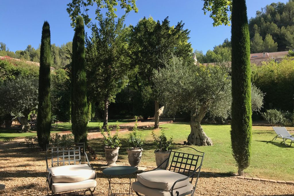 La Bastide de Boulbon gallery 13 - Gallery