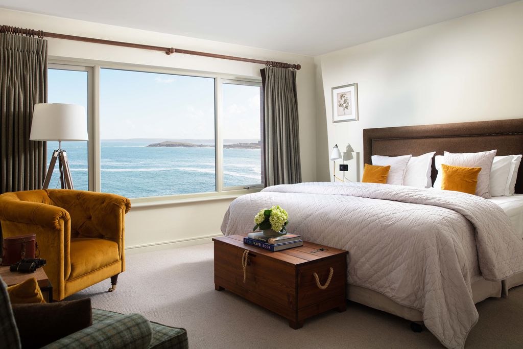 Lewinnick Lodge 8 - Gallery