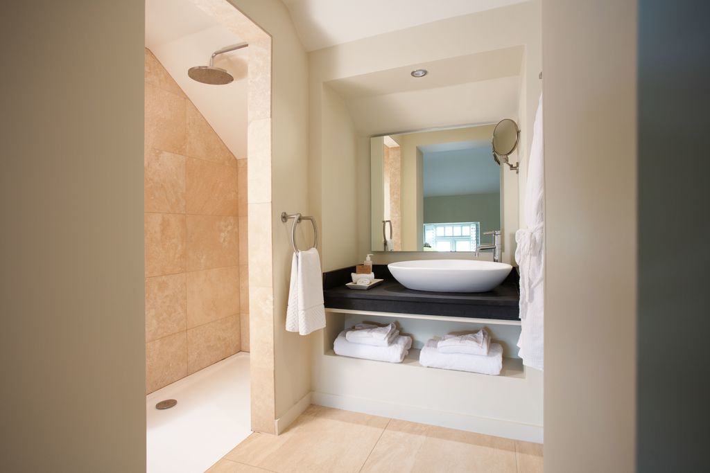 The Plume of Feathers 9 - Gallery