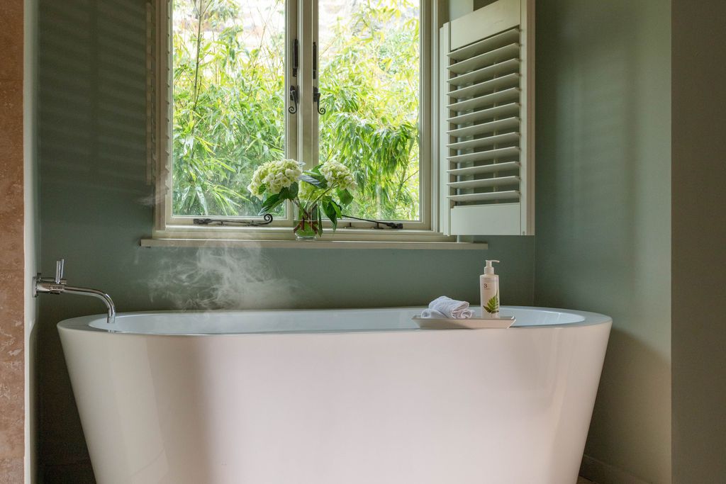 The Plume of Feathers 7 - Gallery