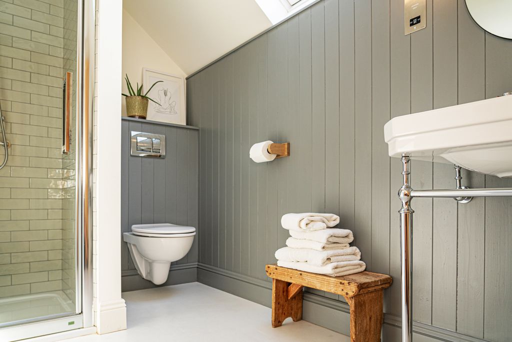 The Roost 11 - Gallery