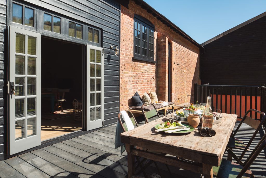 Redbrick Barn Loft 3 - Gallery