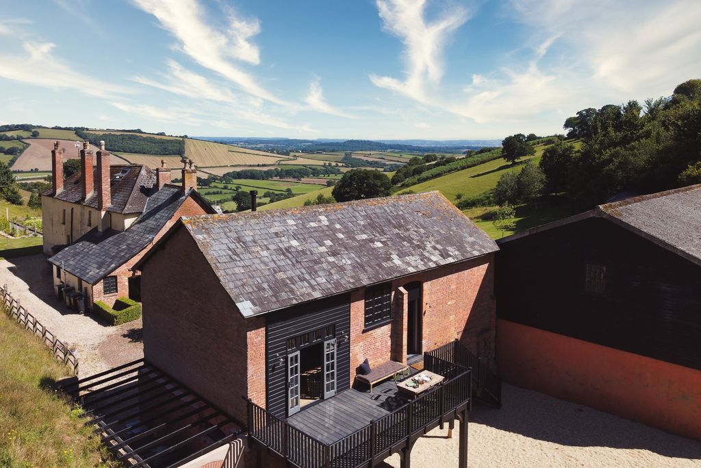 Redbrick Barn Loft 4 - Gallery