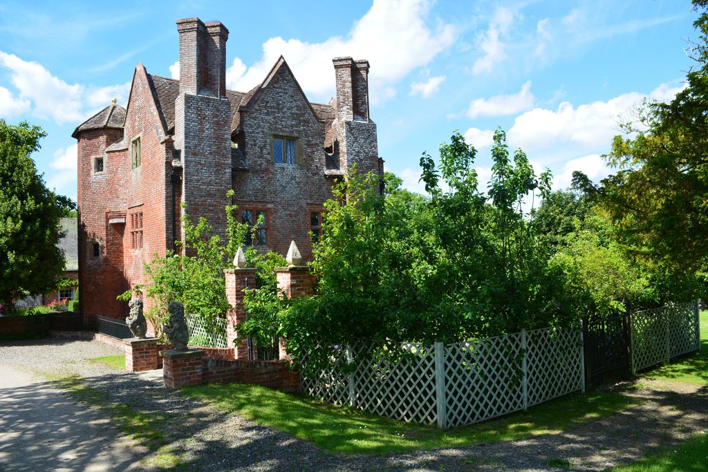 Upton Cressett Gatehouse 5 - Gallery