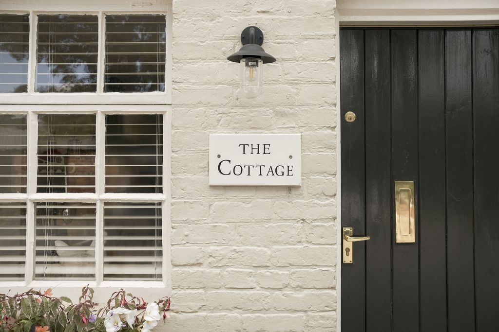 The Hare Cottage 1 - Gallery