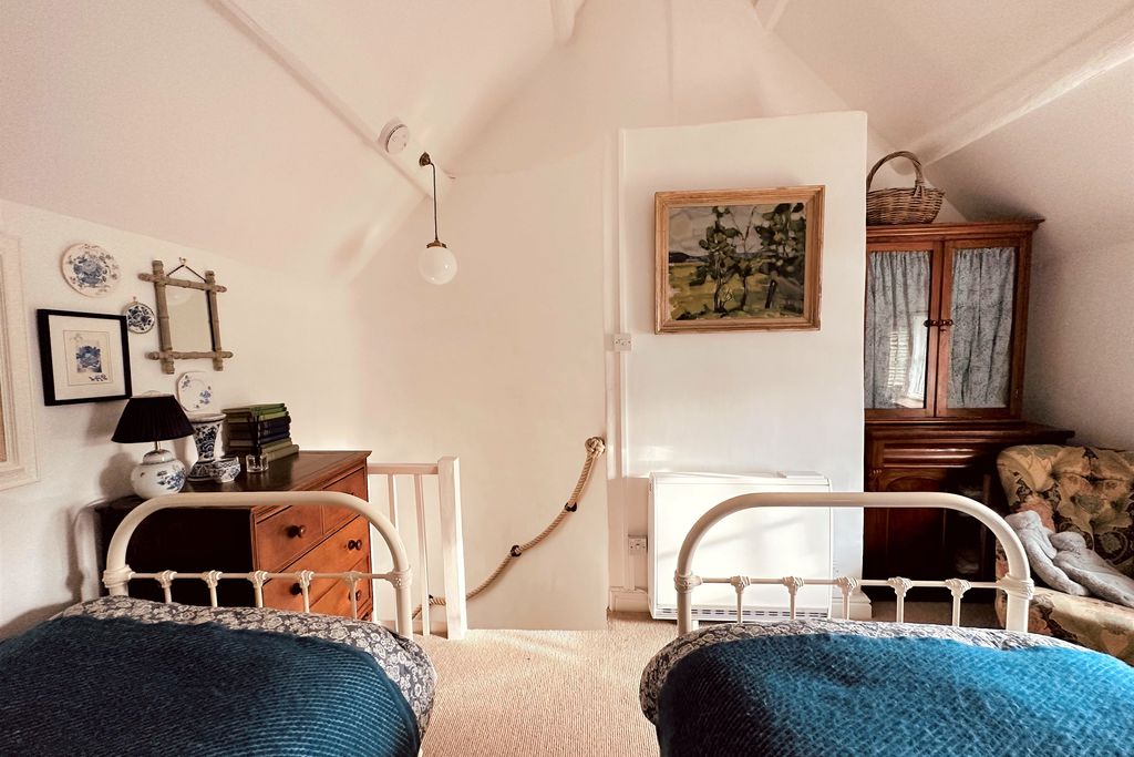 Cotswolds Escape - Learoyds Cottage 15 - Gallery