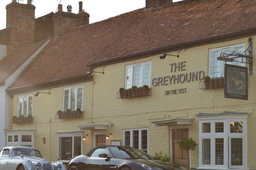 The Greyhound on the Test 2 - Gallery