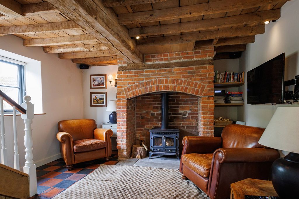 Edington Cottages - Brewhouse gallery 5 - Gallery