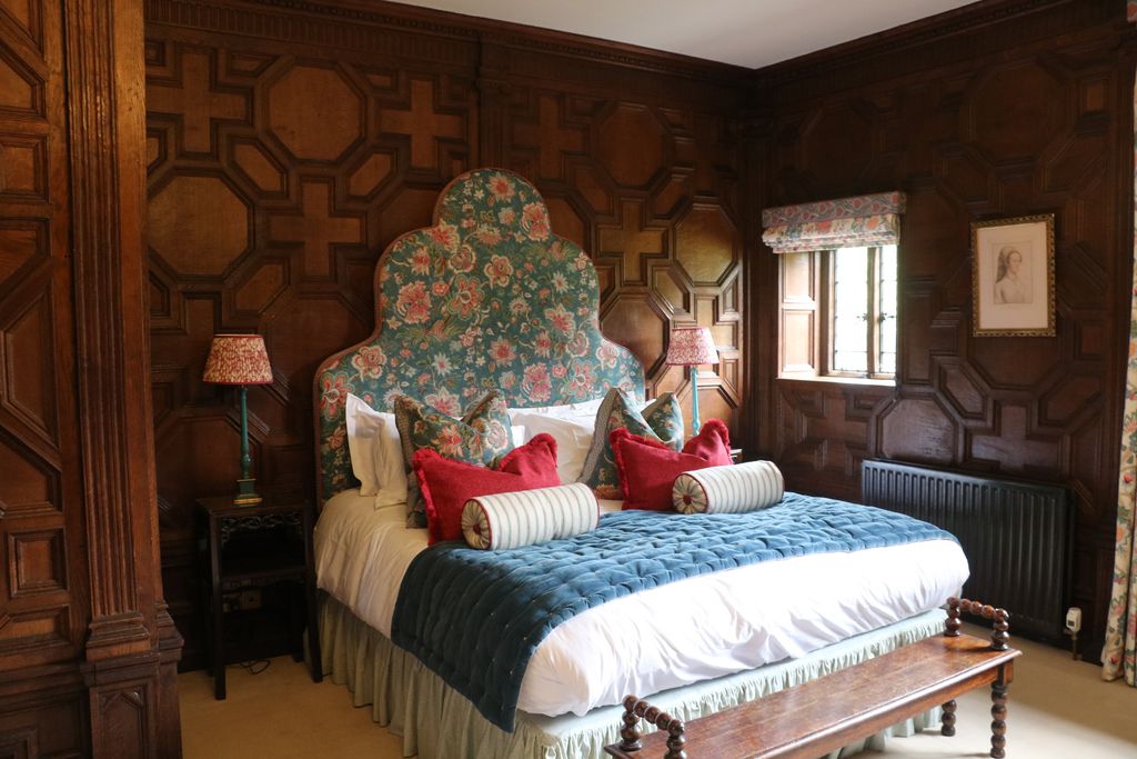 Medley Court at Hever Castle 7 - Gallery