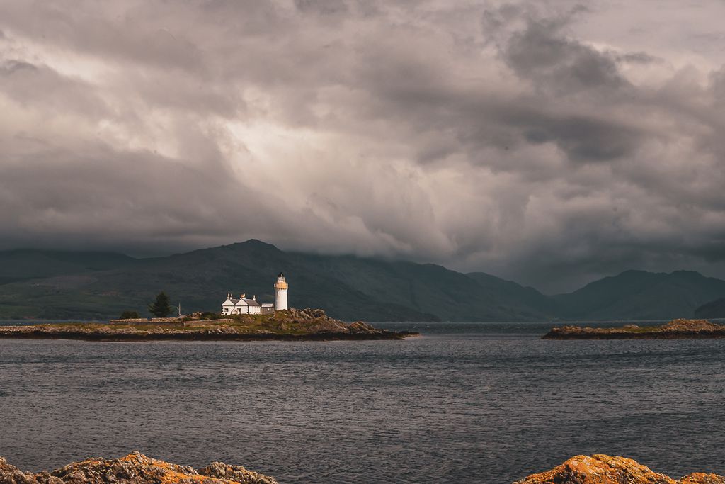 Eilean Sionnach Lighthouse Cottage 17 - Gallery