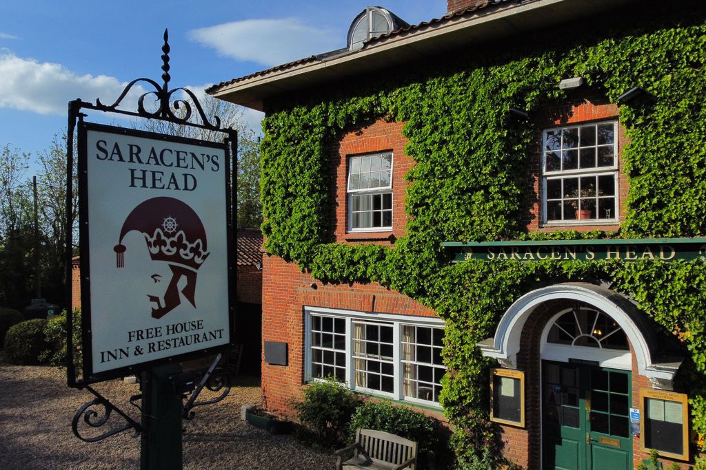 Saracen's Head 11 - Gallery