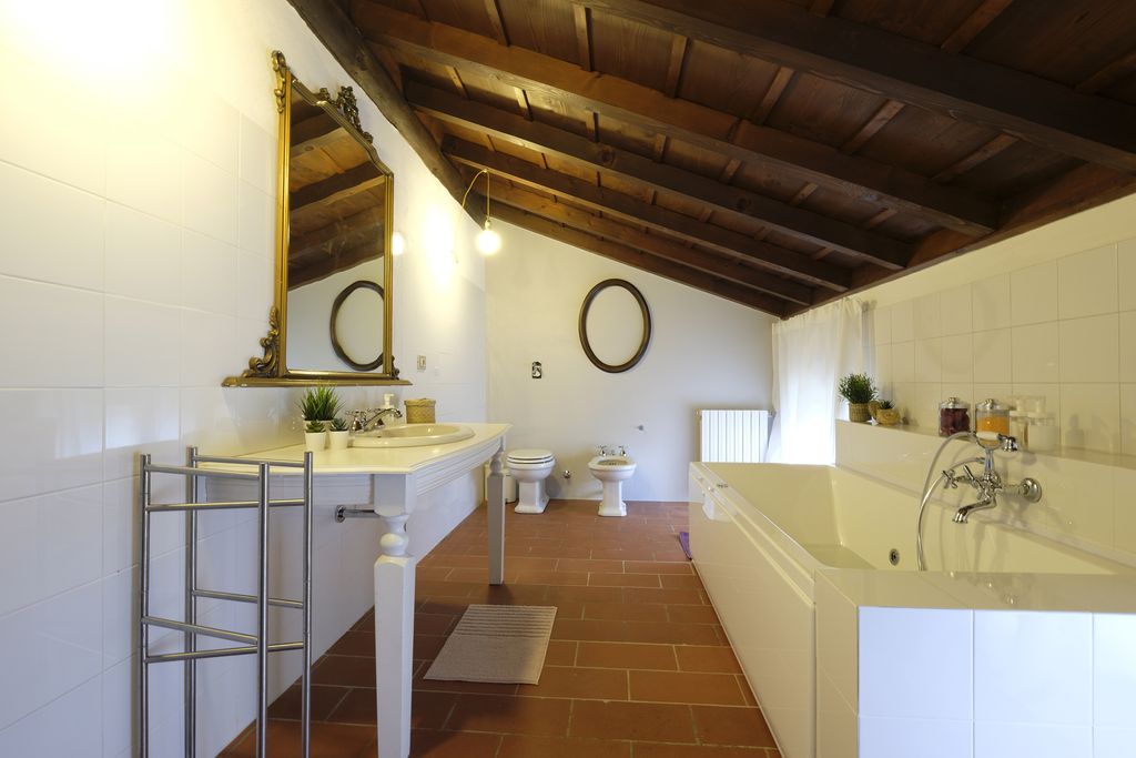 La Celeste Galeria 11 - Gallery