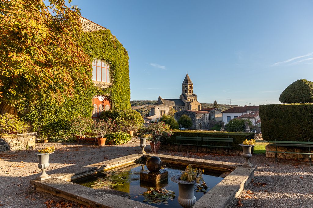 Château Royal de Saint-Saturnin 3 - Gallery