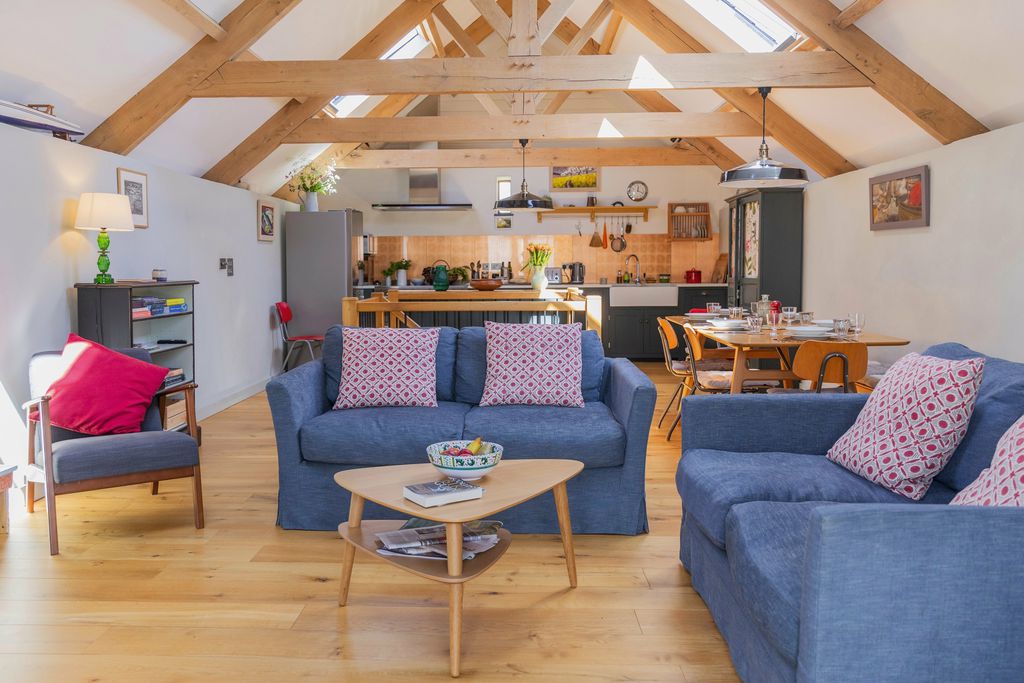 The Threshing Barn 2 - Gallery