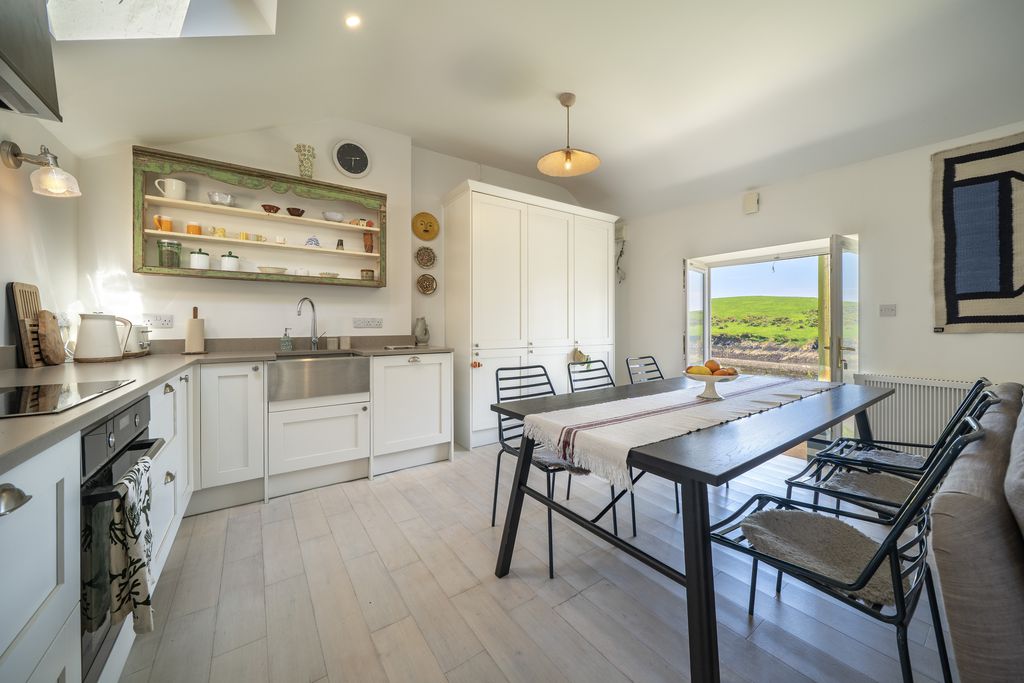 Green Cottage 2 - Gallery