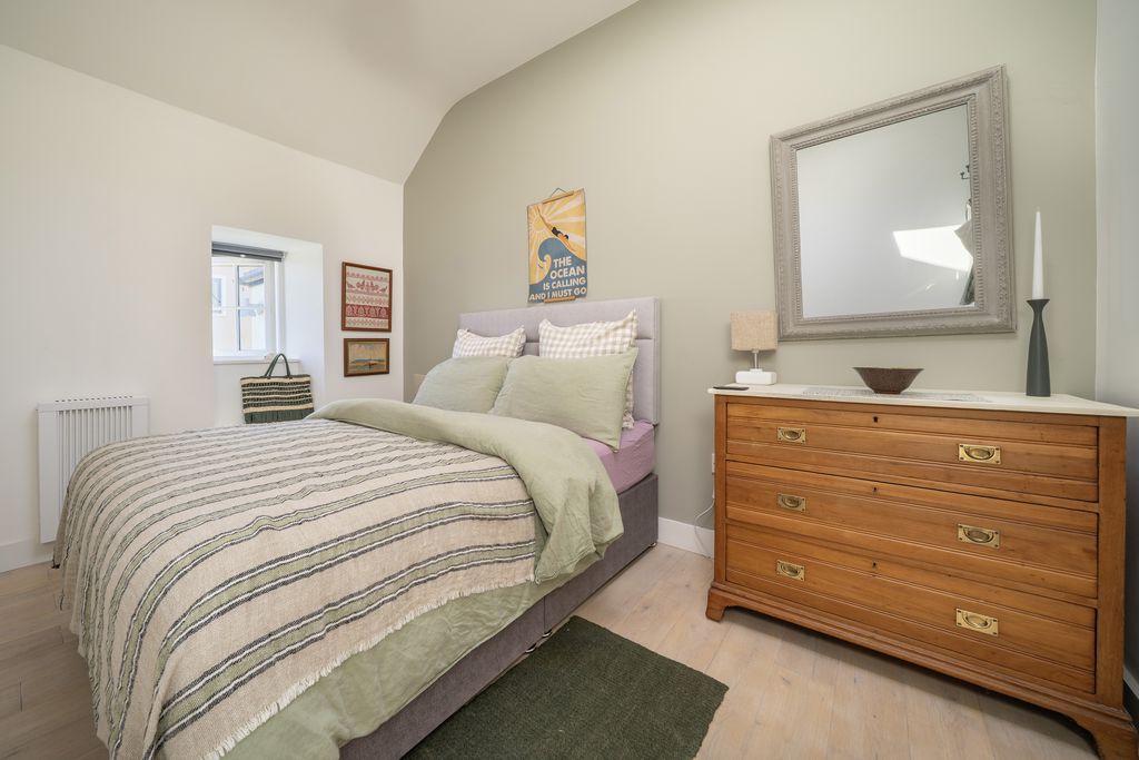 Green Cottage 12 - Gallery