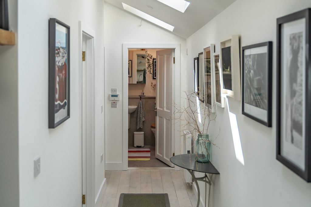 Green Cottage 14 - Gallery