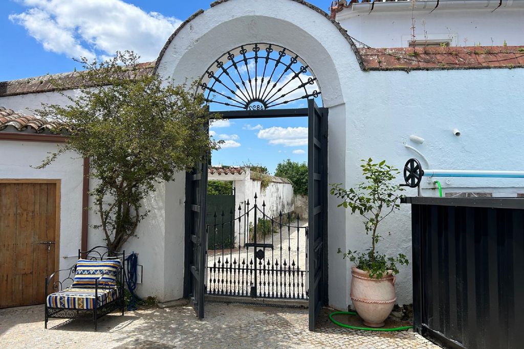 Yellow House gallery 19 - Gallery