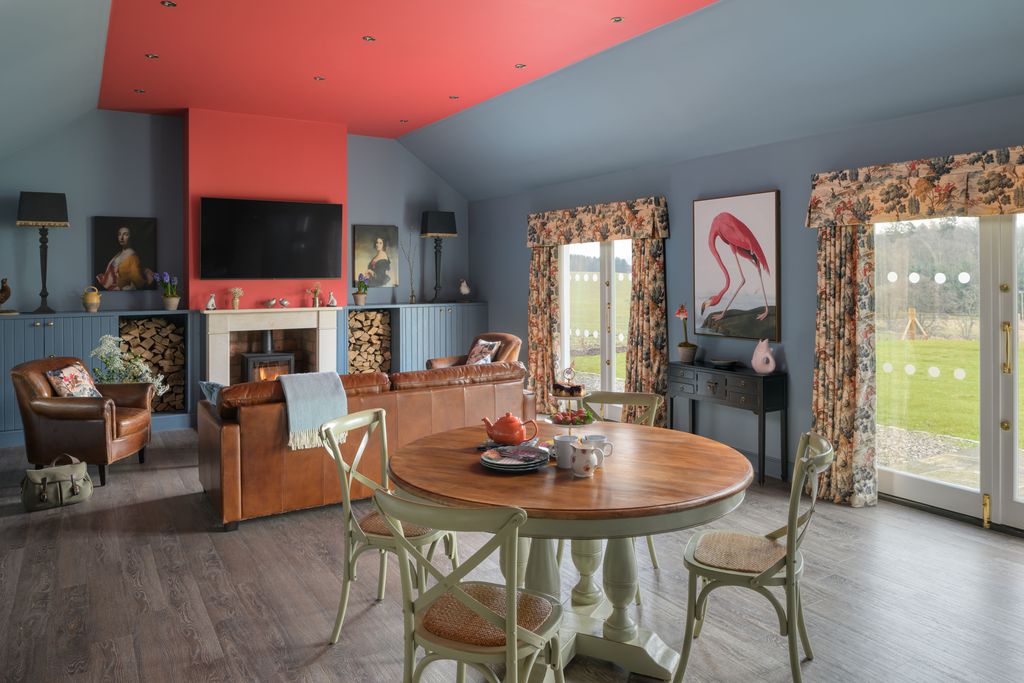 Nether Gothens Cottage at The Meikleour Arms 1 - Gallery