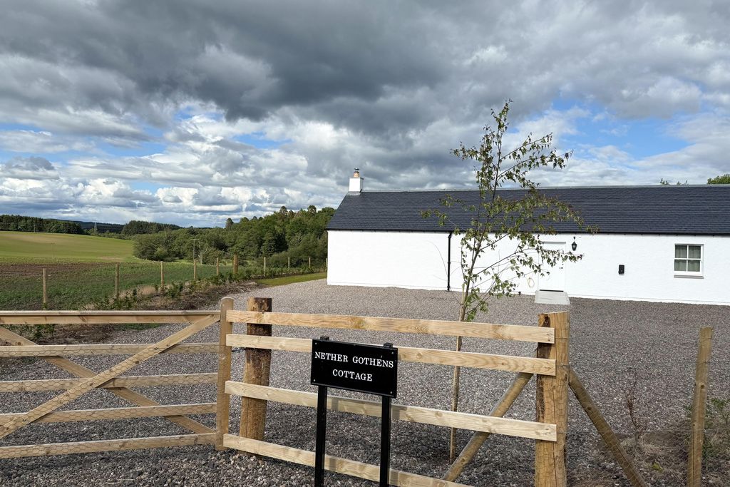 Nether Gothens Cottage at The Meikleour Arms 12 - Gallery