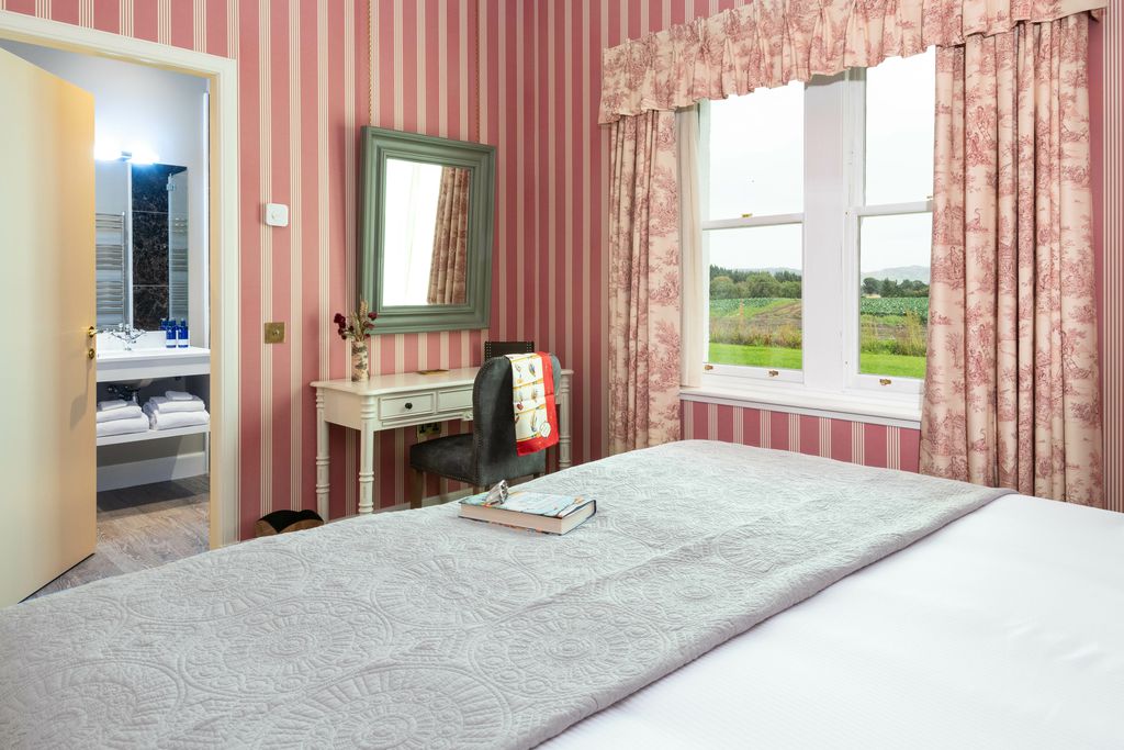 Nether Gothens Farm House at The Meikleour Arms 7 - Gallery