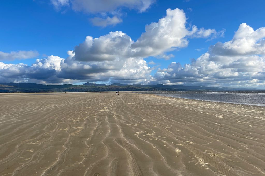 Tyn Llech 12 - Gallery