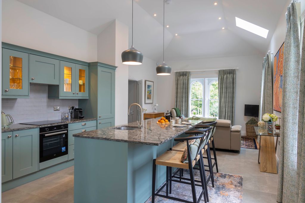 Whitfield Lodge at Mount Congreve Gardens 3 - Gallery