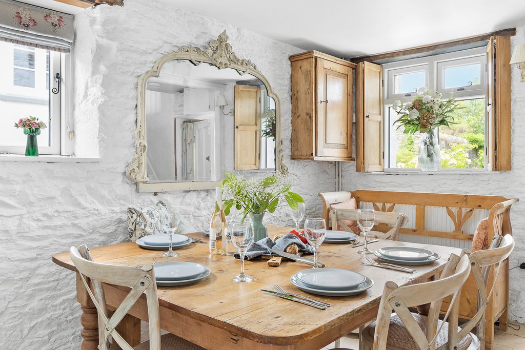 Cheyne Cottage 9 - Gallery