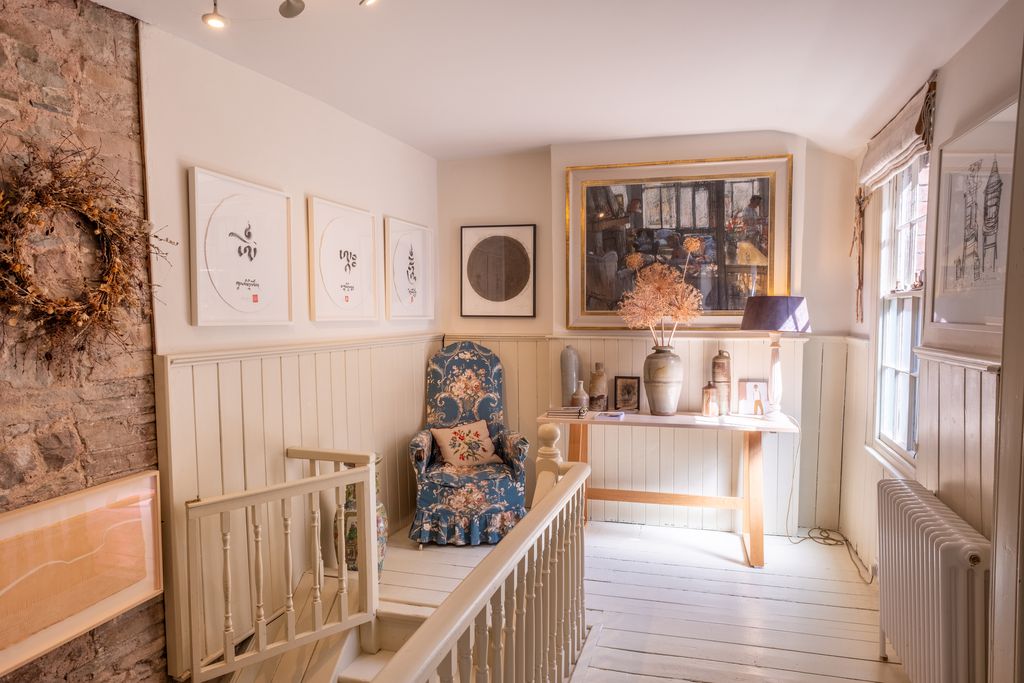 Atelier Hay 8 - Gallery