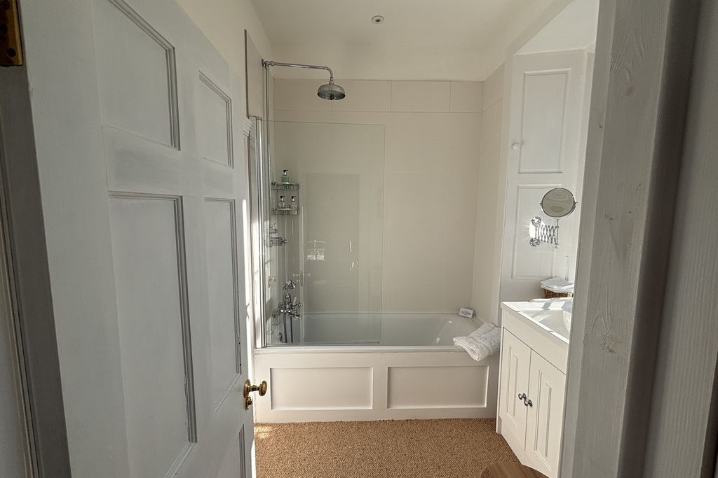 Applegarth House 12 - Gallery