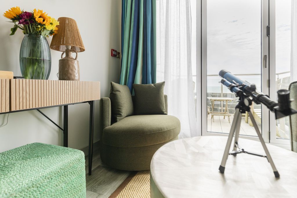 Beach Hut Suites 12 - Gallery