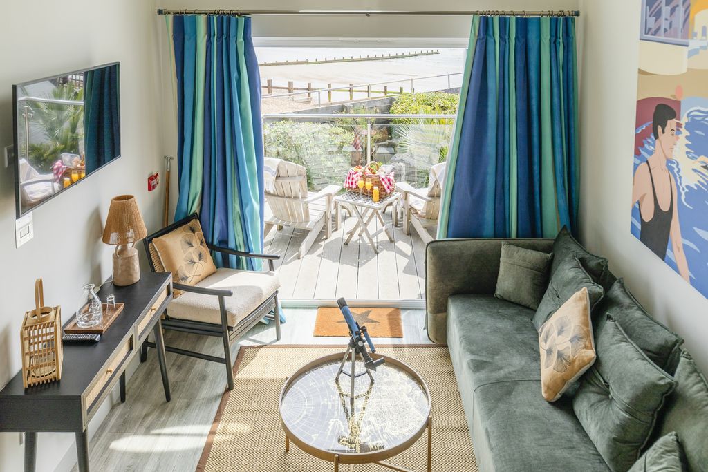 Beach Hut Suites 1 - Gallery