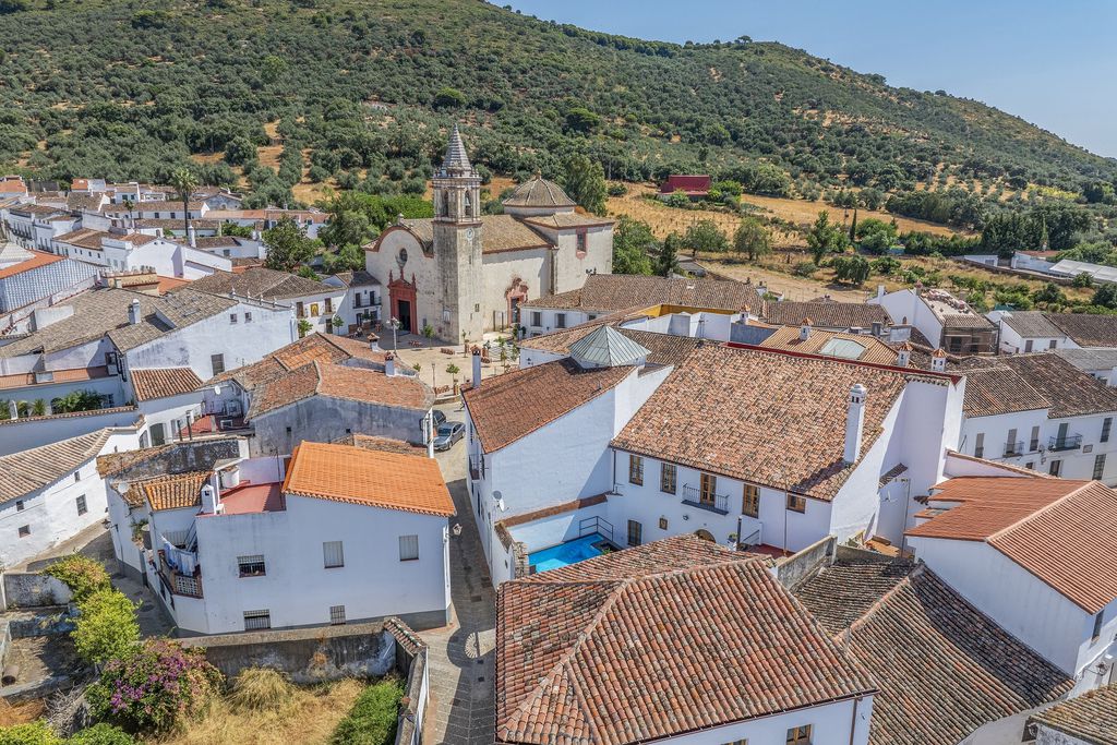 Yellow House 20 - Gallery