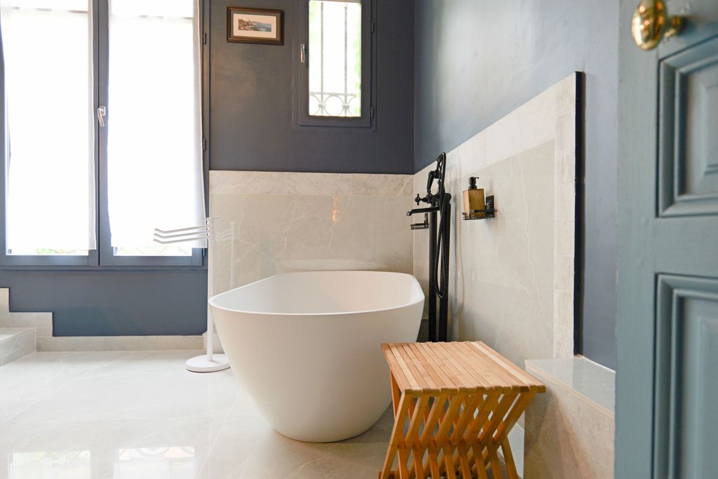 Les Suites de l'Opéra 6 - Gallery