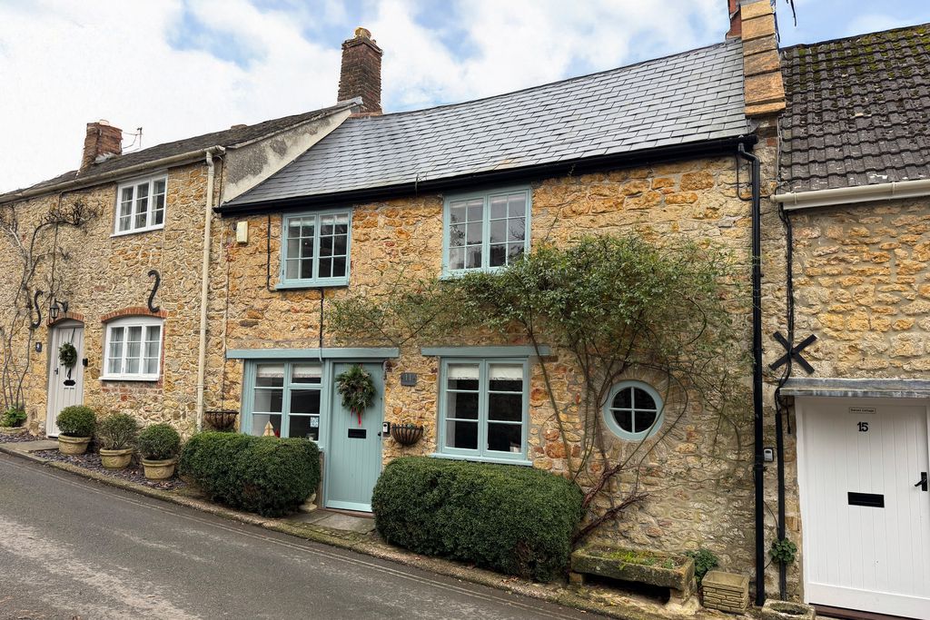Blackbird Cottage gallery 1 - Gallery
