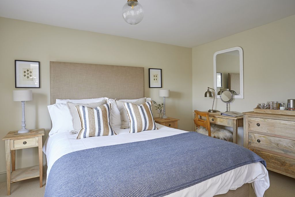Rockstone Cottage gallery 3 - Gallery