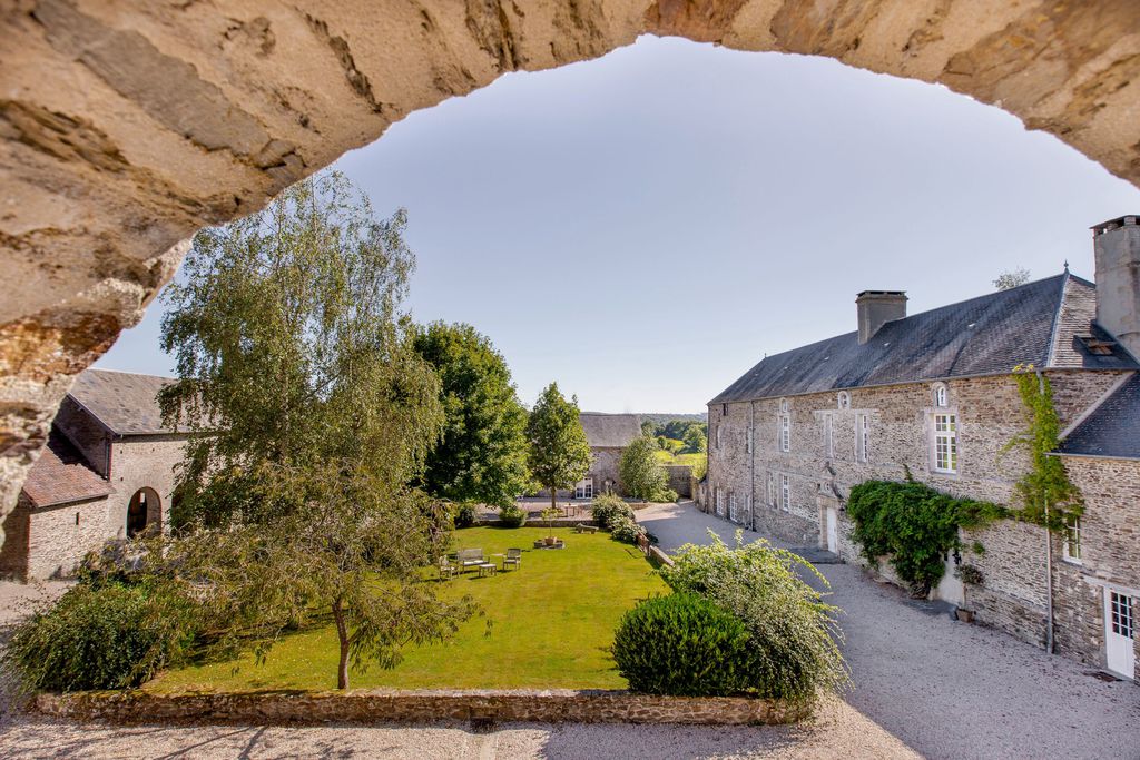 Les Rochers 1 - Gallery