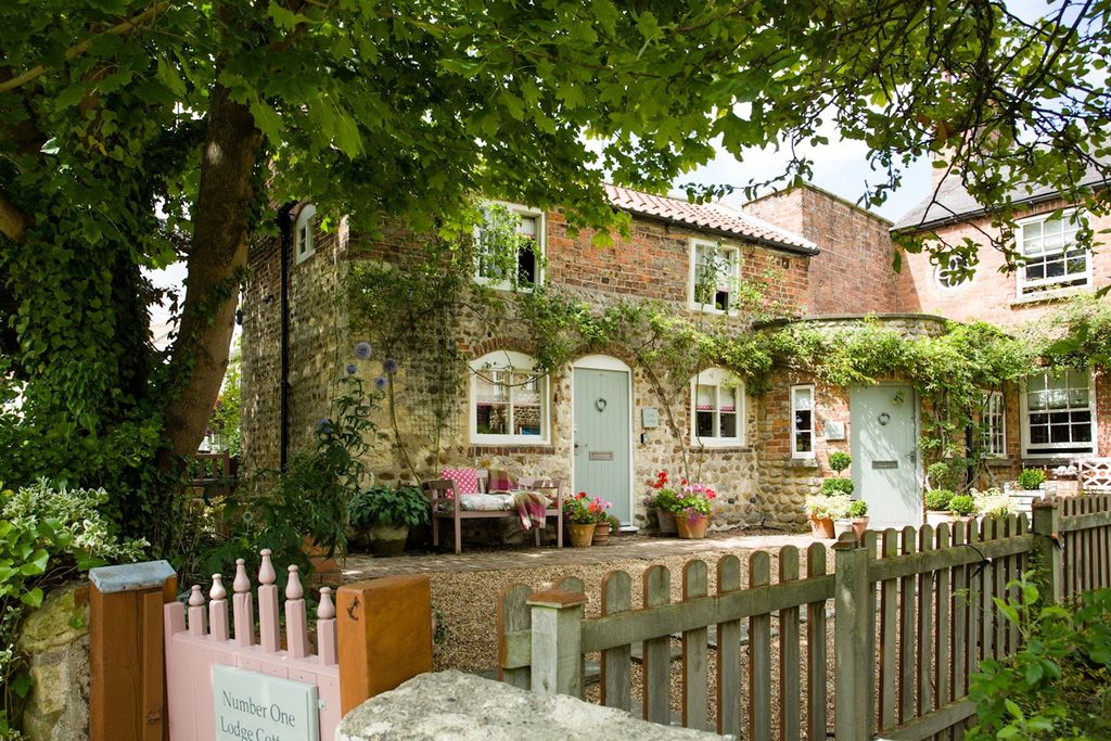 Lodge Cottages gallery 1 - Gallery