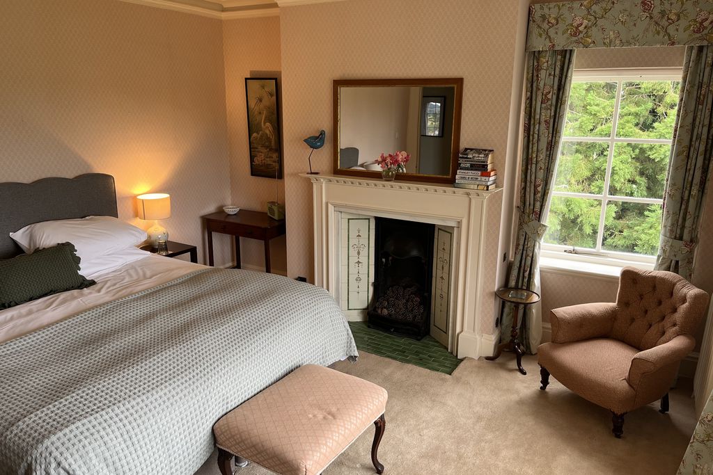 Yearle House 8 - Gallery