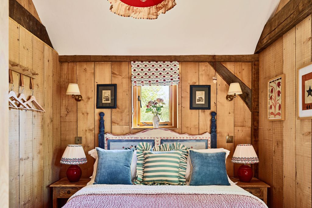 The Lambing Shed 7 - Gallery