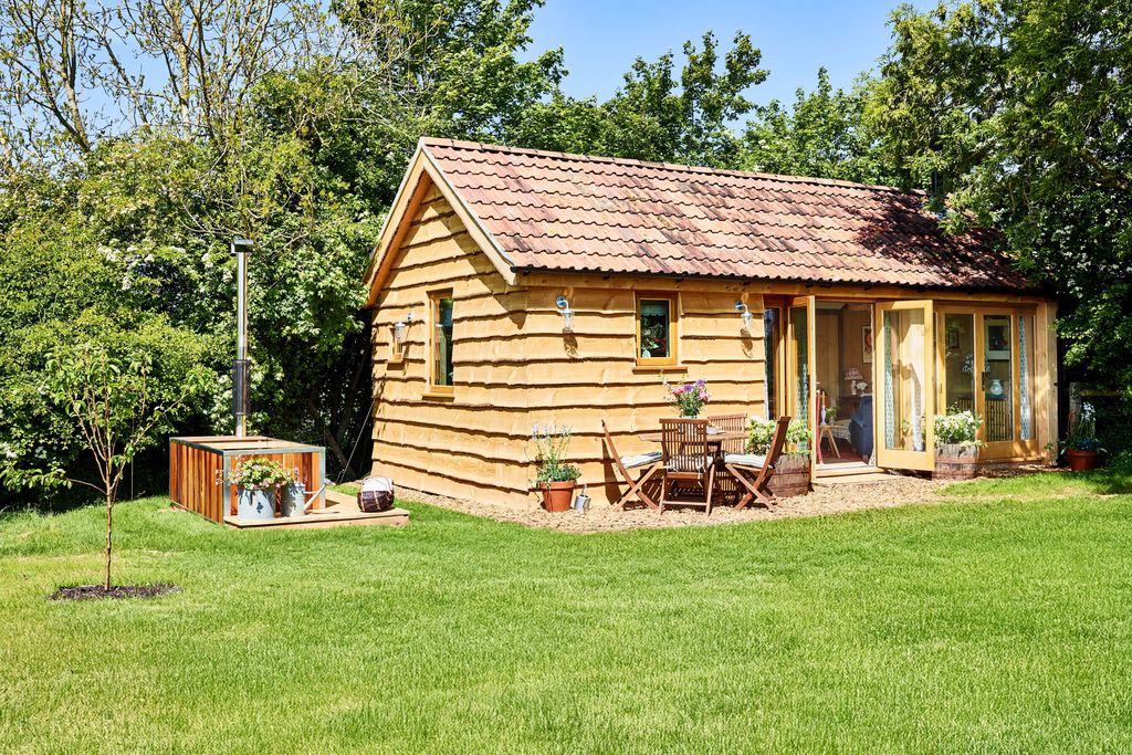 The Lambing Shed 18 - Gallery