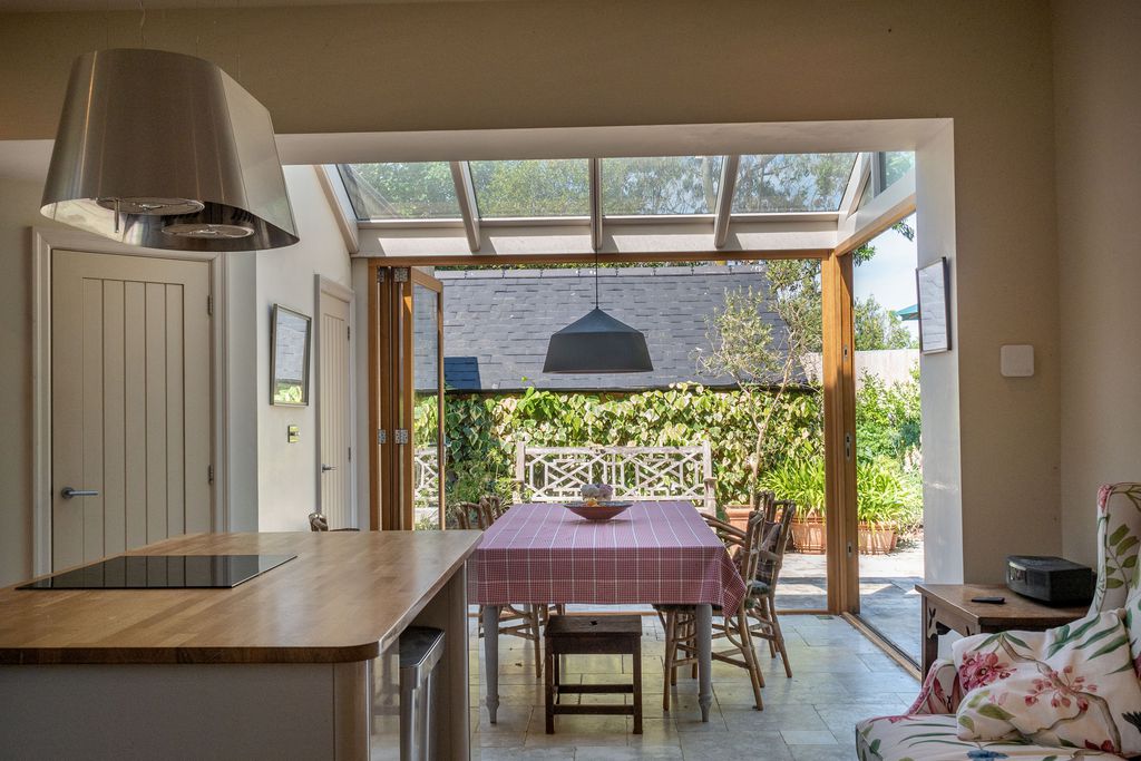 Woodlands 7 - Gallery