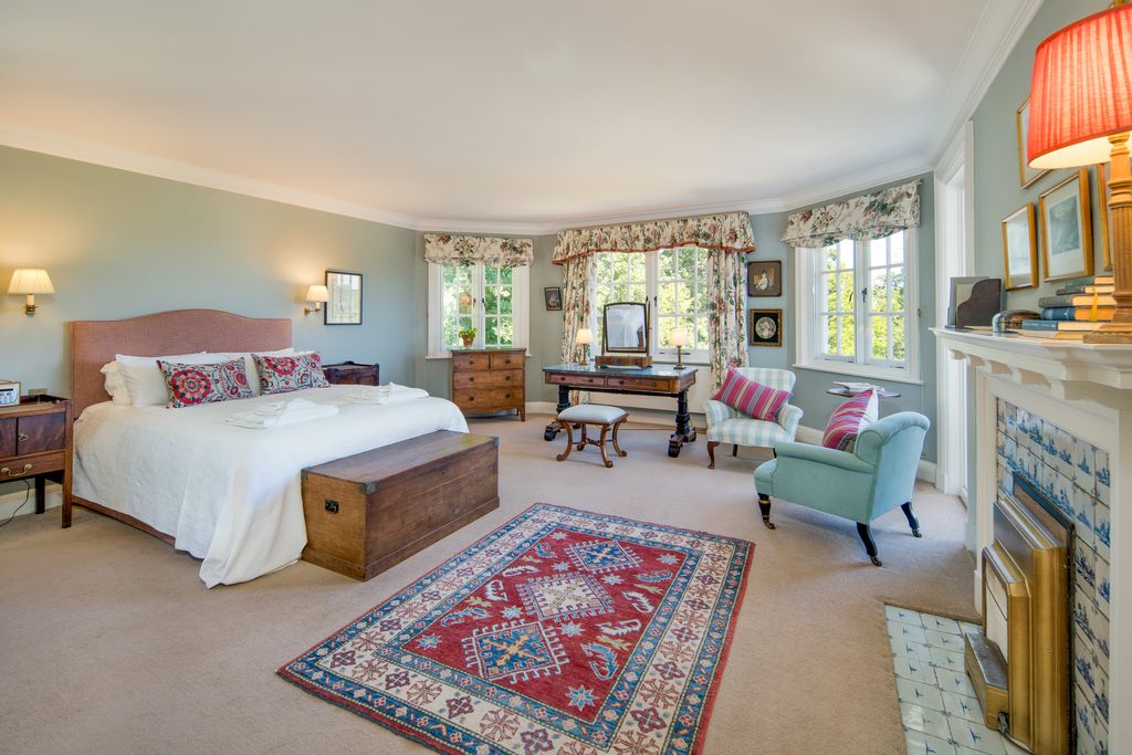 Woodlands 9 - Gallery