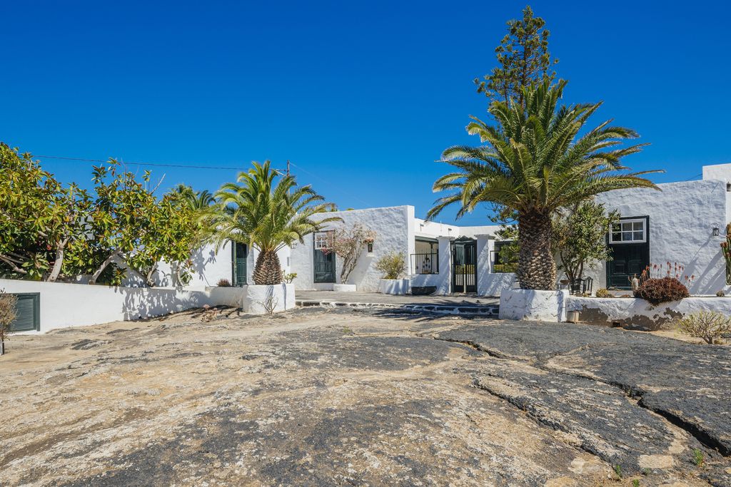 Hotel El Grifo 1 - Gallery