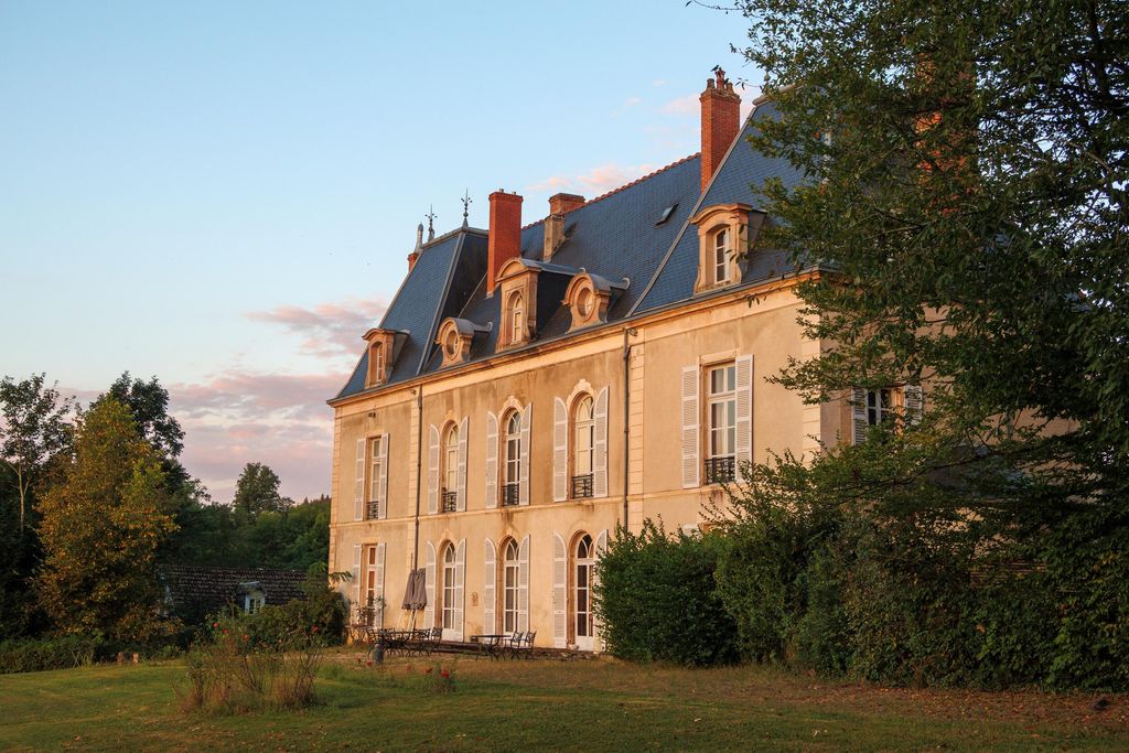 Château de Vaux Morvan B&B 13 - Gallery
