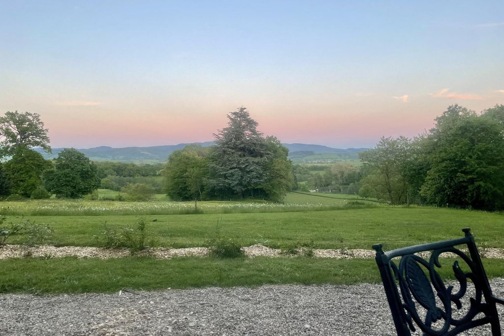 Château de Vaux Morvan B&B 14 - Gallery