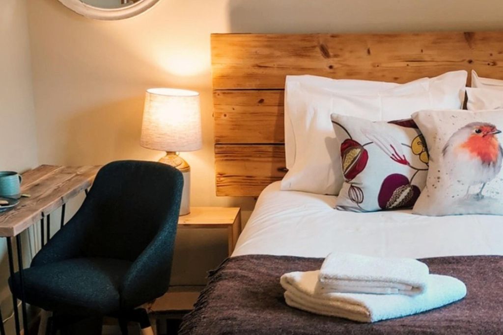 South Downs Eco Lodge 7 - Gallery