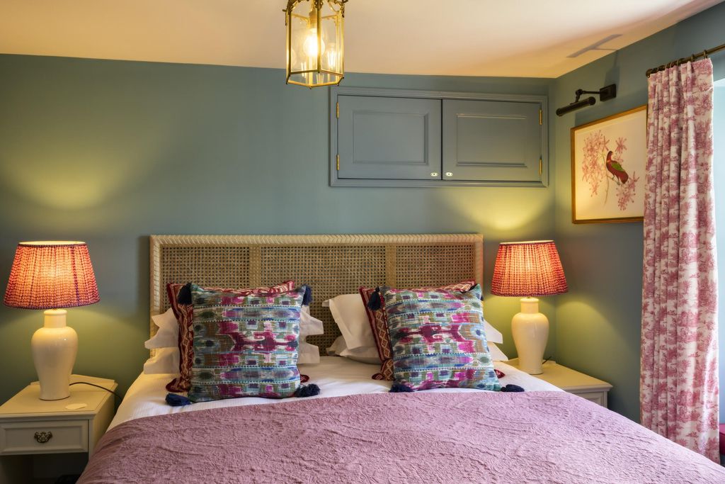 George and Dragon 5 - Gallery