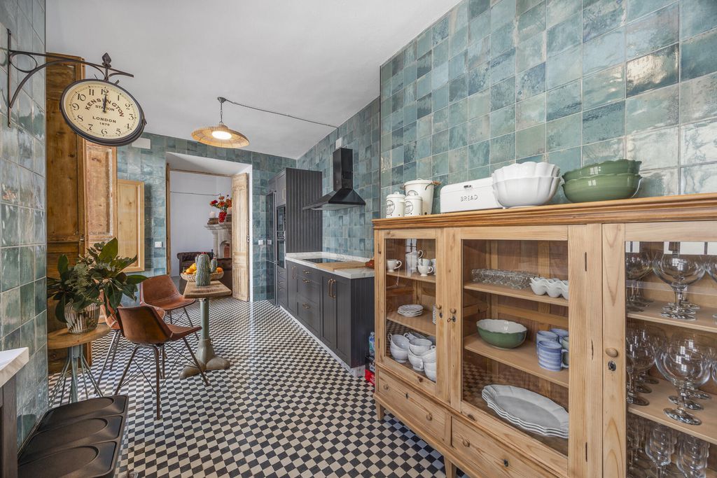 Yellow House 6 - Gallery